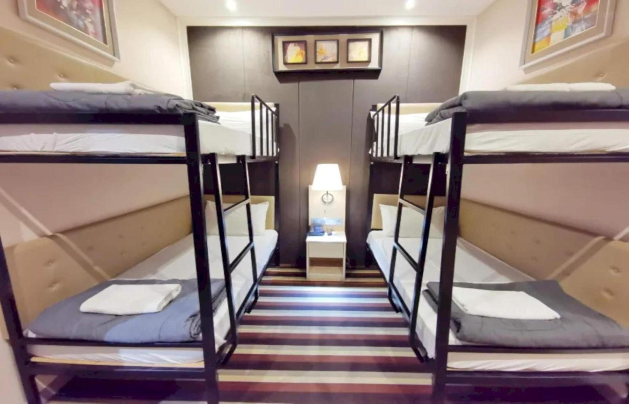 Capital O 75451 Podstel Hostel Bangkok Exteriér fotografie