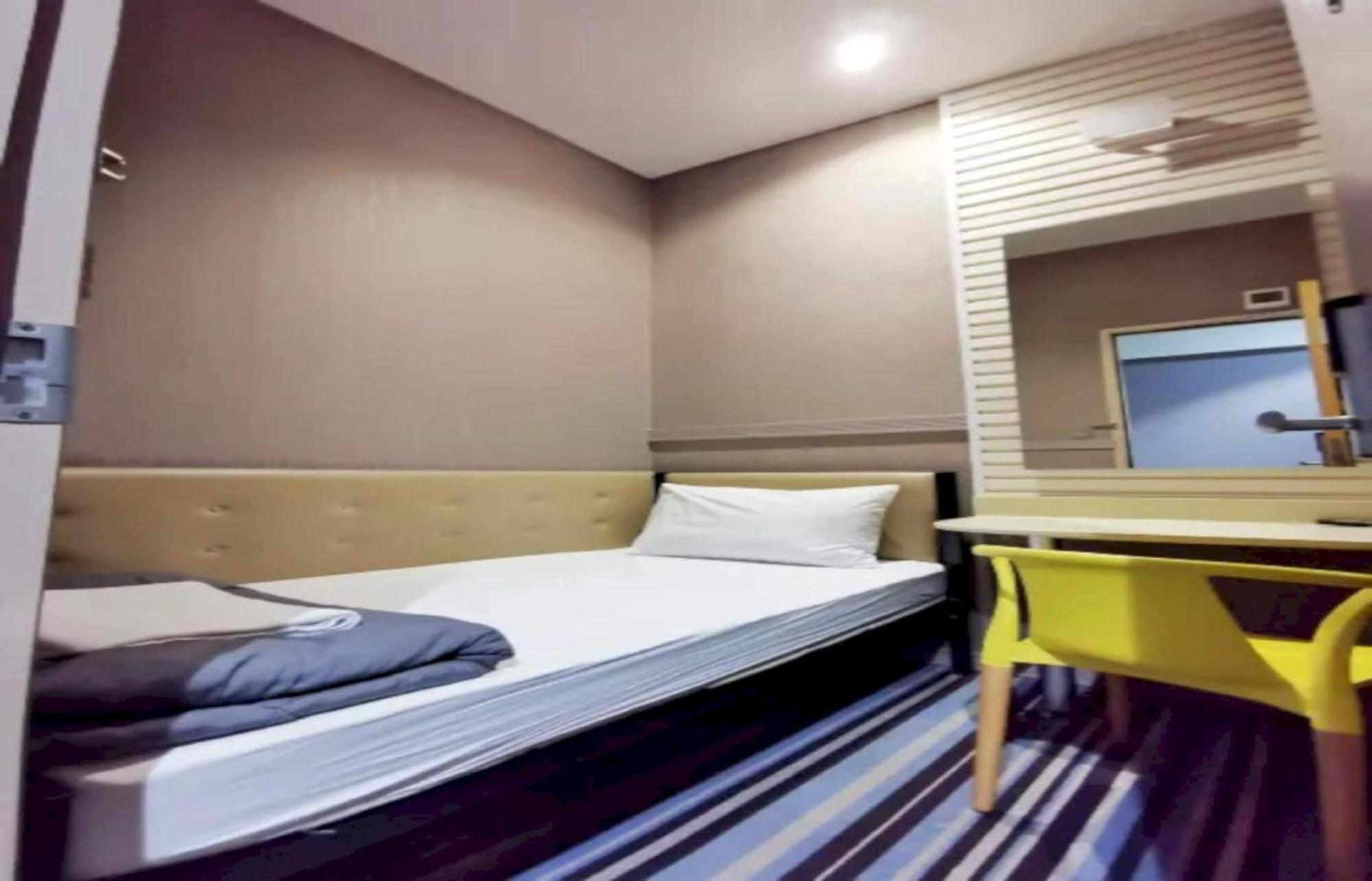 Capital O 75451 Podstel Hostel Bangkok Exteriér fotografie